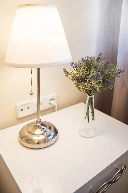 Apartment Za Poricskou Branou براغ