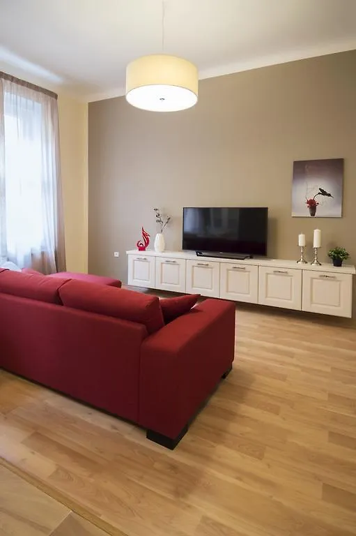 Apartment Za Poricskou Branou براغ